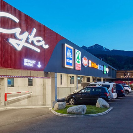 kontakt und oeffnungszeiten